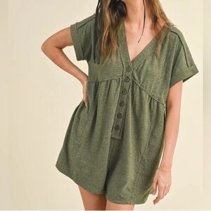 22 xl romper green button pockets